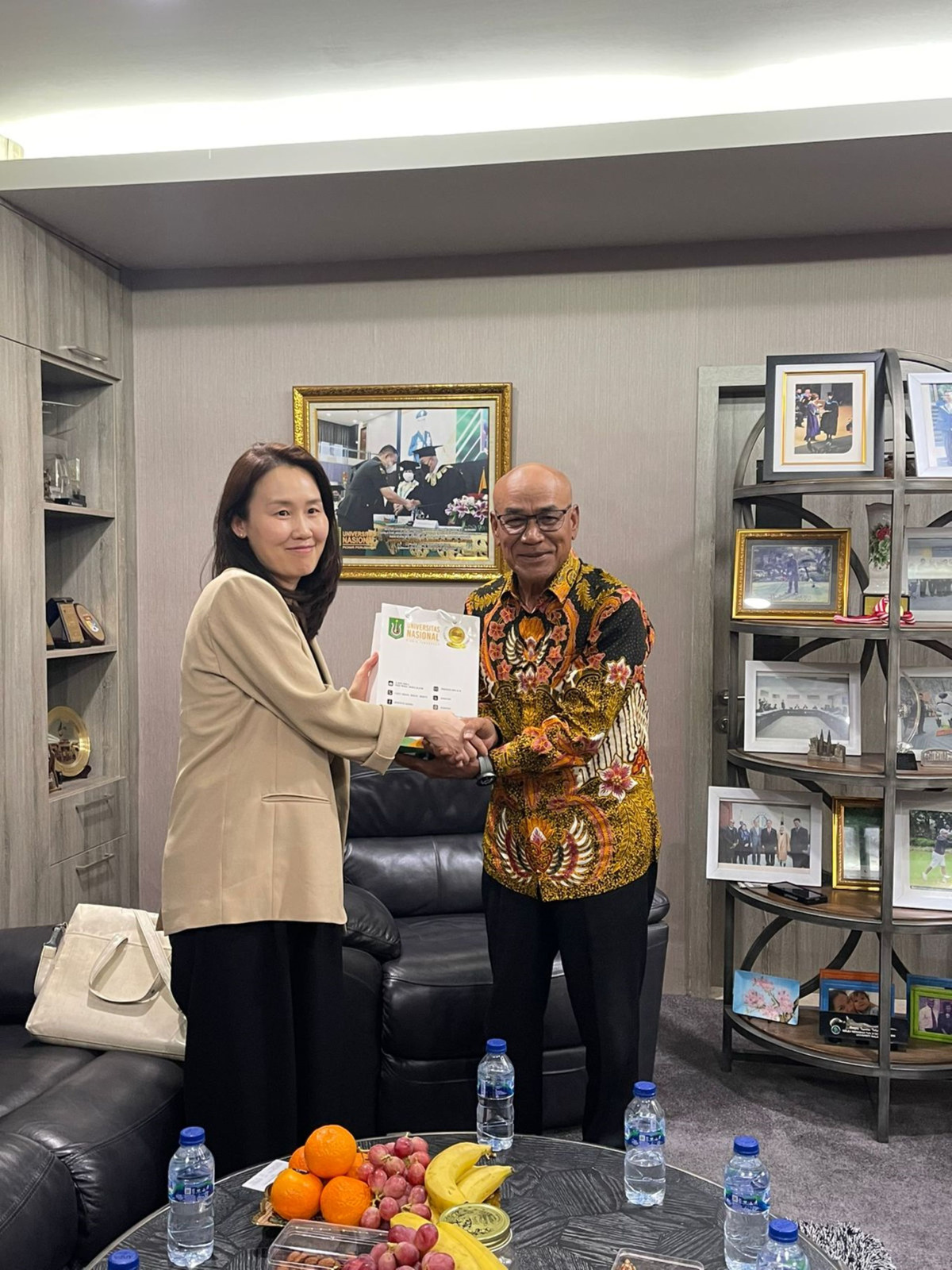 Delegasi dari Cyber Hankuk of Foreign Studies Korea Selatan diterima Rektor Unas