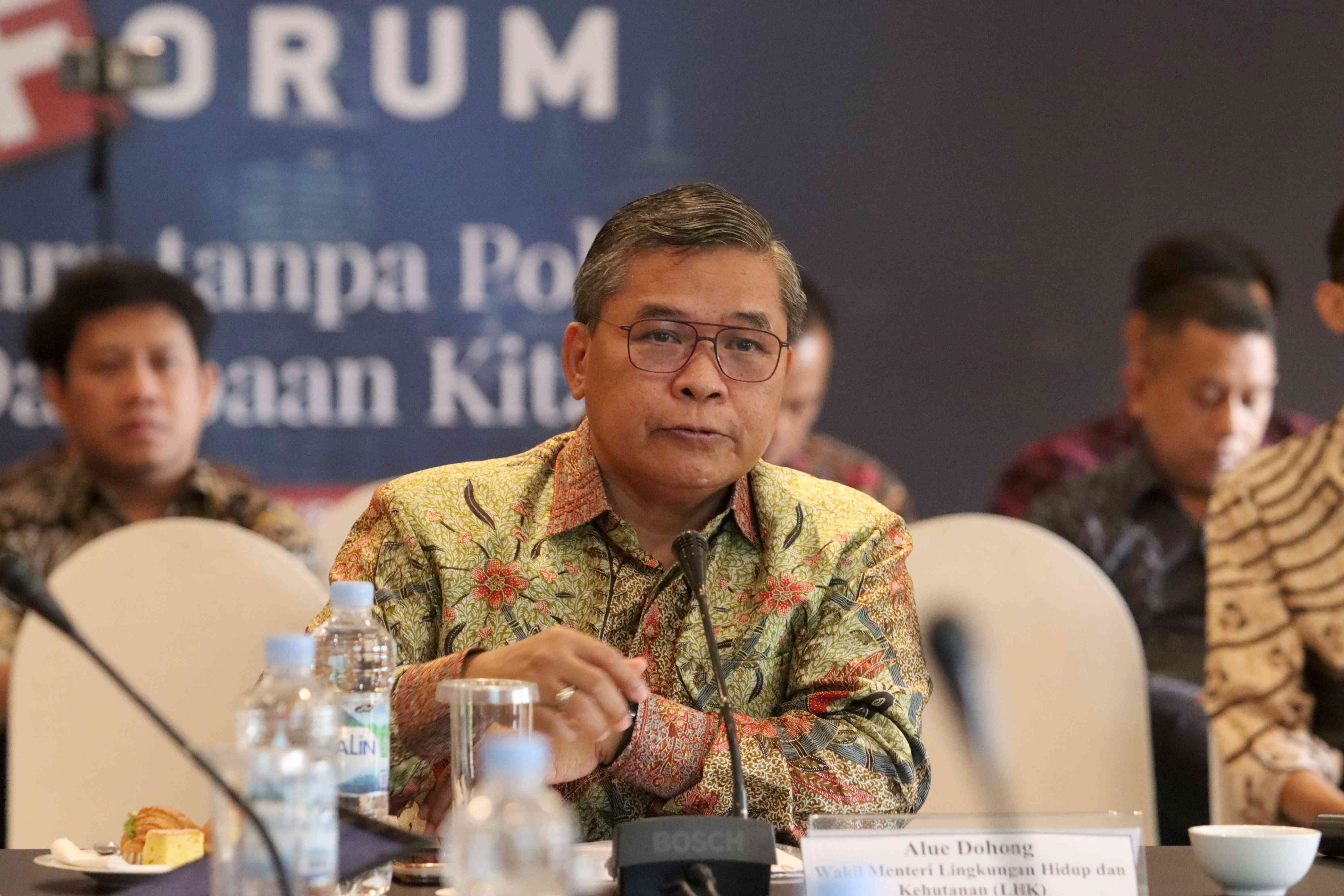 Wakil Menteri Lingkungan Hidup dan Kehutanan (LHK) Alue Dohong. 