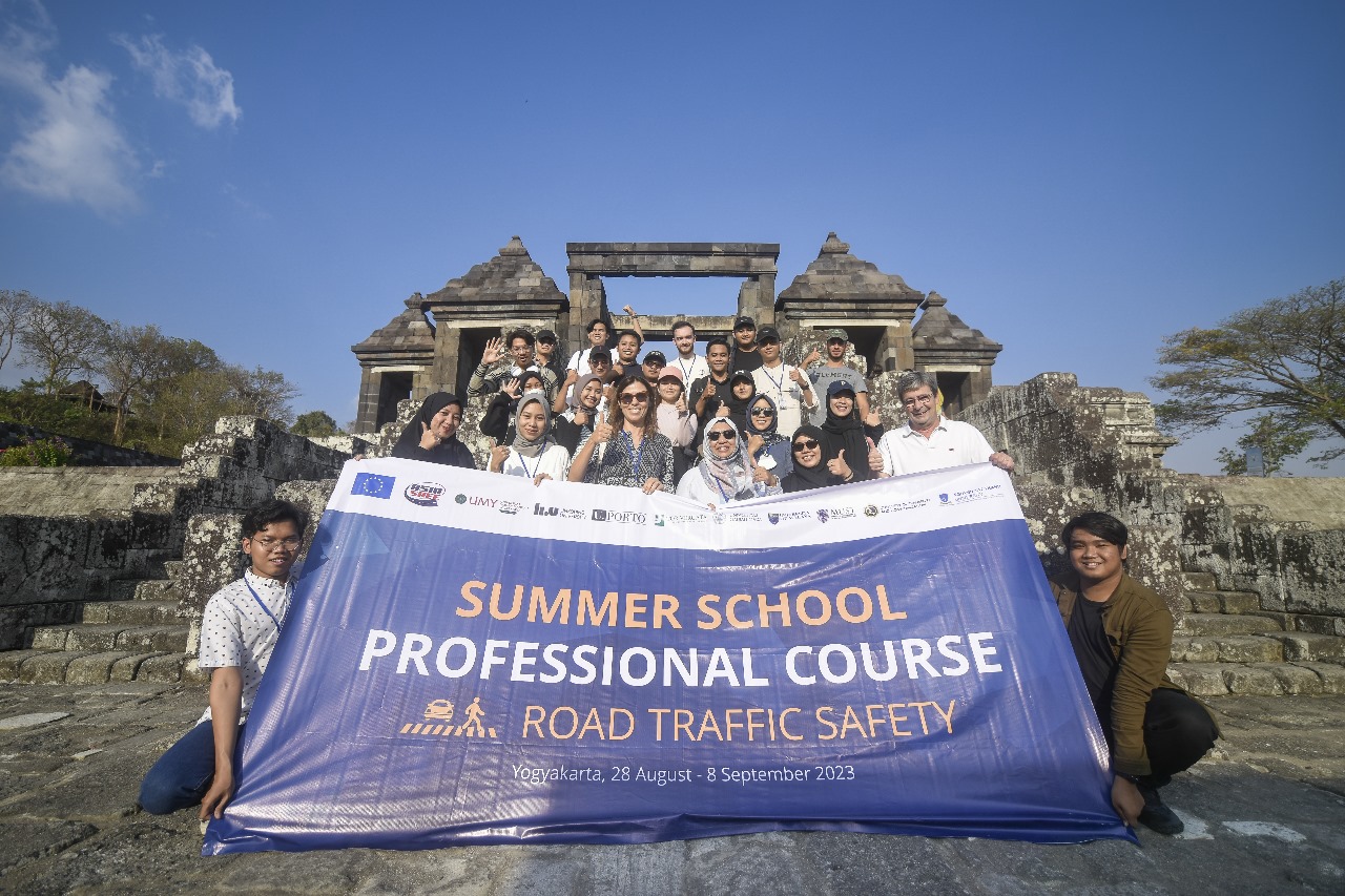  Kegiatan Summer School Erasmus dengan tuan rumah penyelenggara UMY