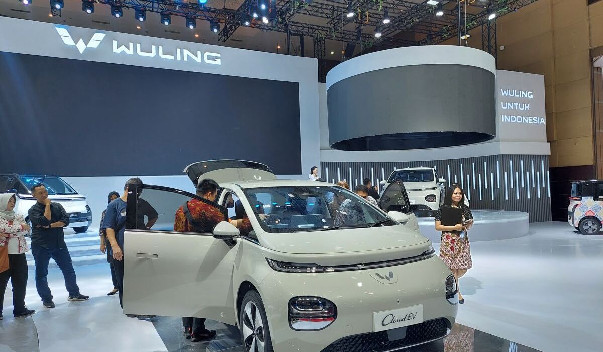 Wuling Cloud EV, salah satu mobil listrik yang diluncurkan di Periklindo Electric Vehicle Show (PEVS) 2024.