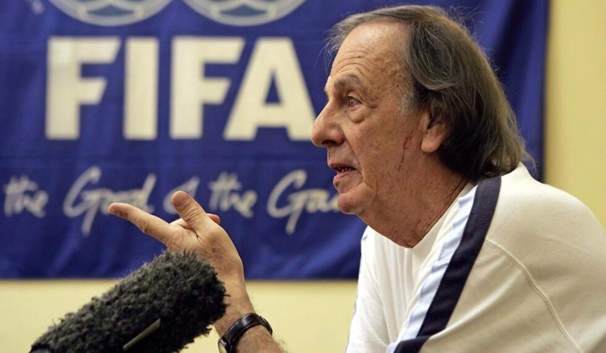 Mantan pelatih timnas Argentina Cesar Luis Menotti