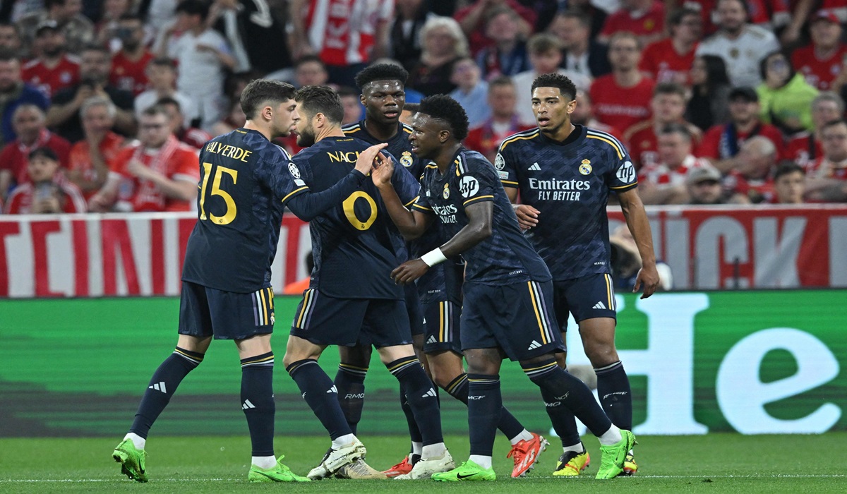 Para pemain Real Madrid melakukan selebrasi usai mencetak gol ke gawang Bayern Muenchen di laga leg pertama semifinal Liga Champions.