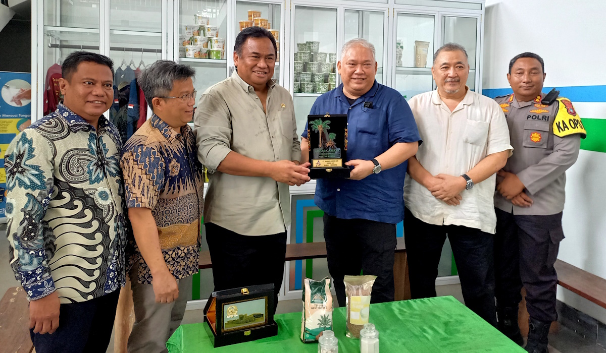 Wakil Ketua DPR RI Rachmat Gobel Kunjungi PT BAA di Bangka.