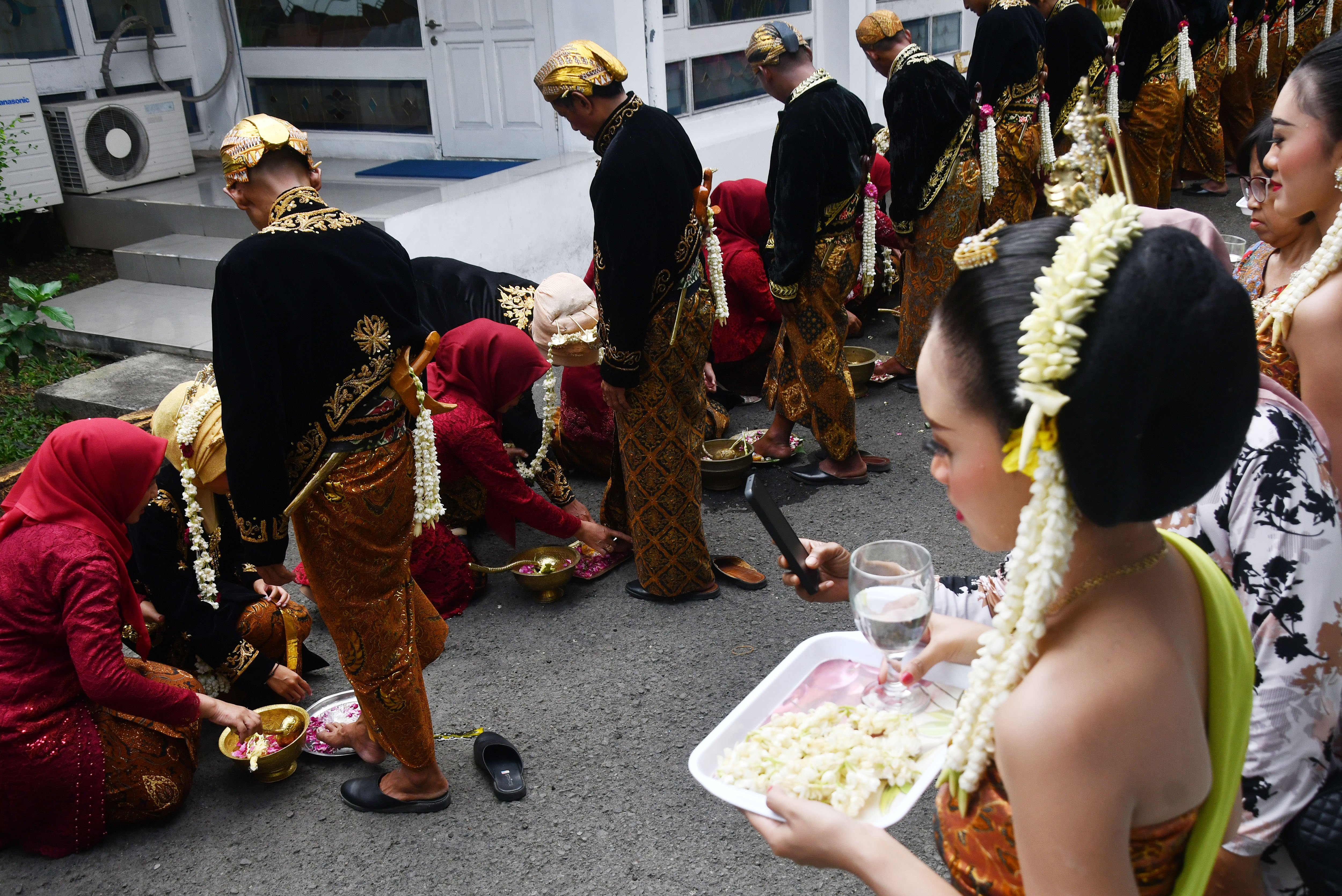 Upacara adat pernikahan (ilustrasi)