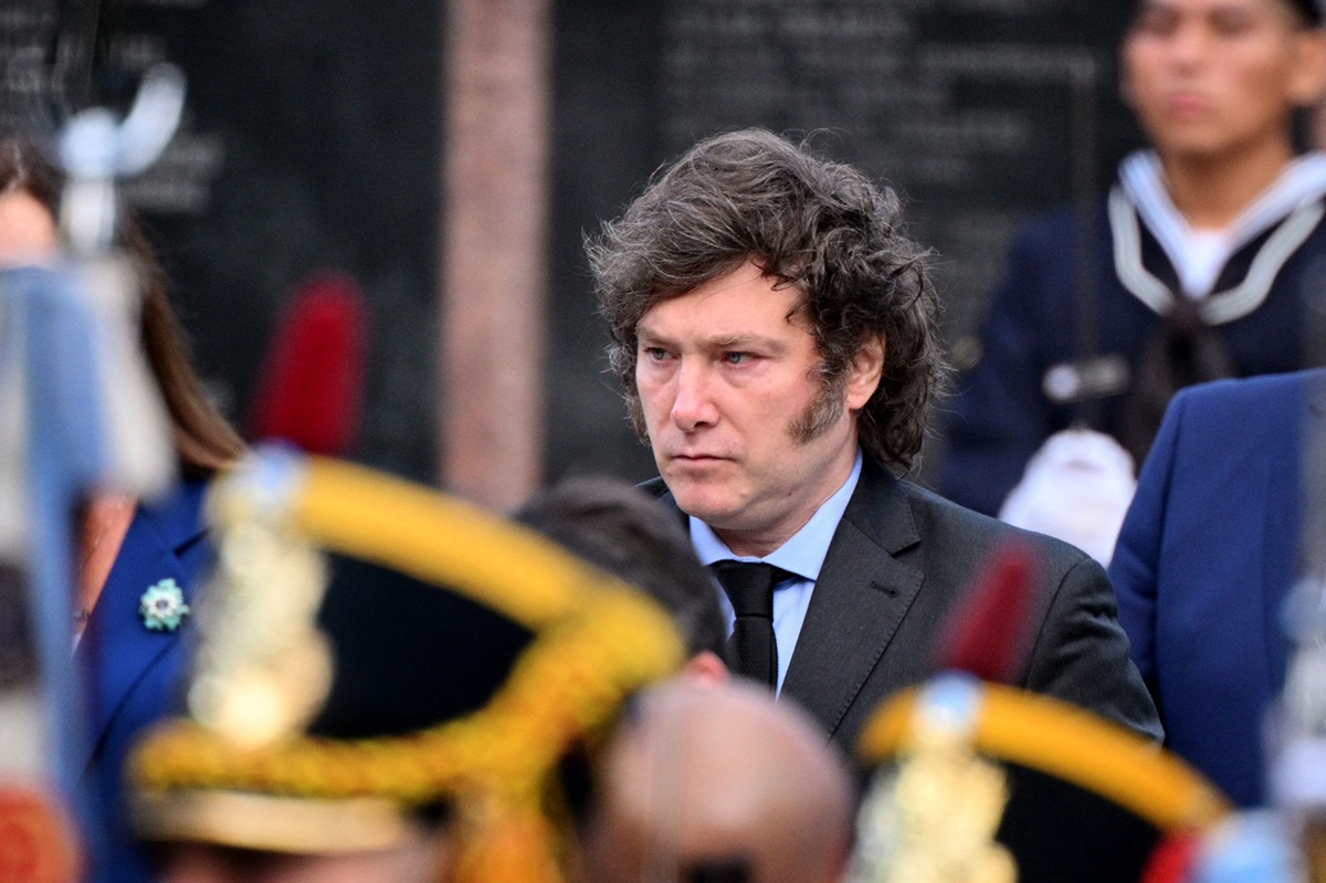 Spanyol mengumumkan penarikan permanen duta besarnya dari Argentina menyusul pernyataan derogatif oleh Presiden Argentina dari sayap kanan, 