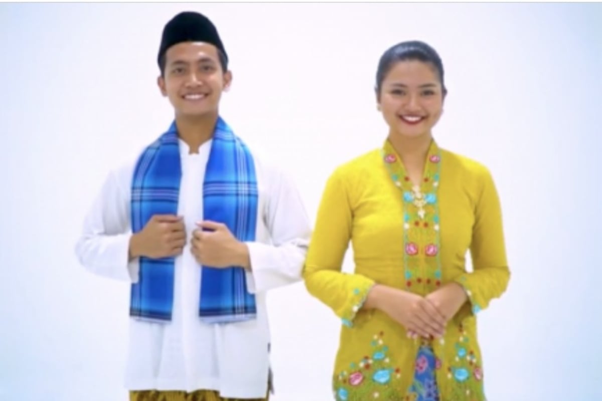 Berikut mengenal baju adat Betawi seperti kebaya encim untuk perempuan dan baju sadaria untuk laki-laki