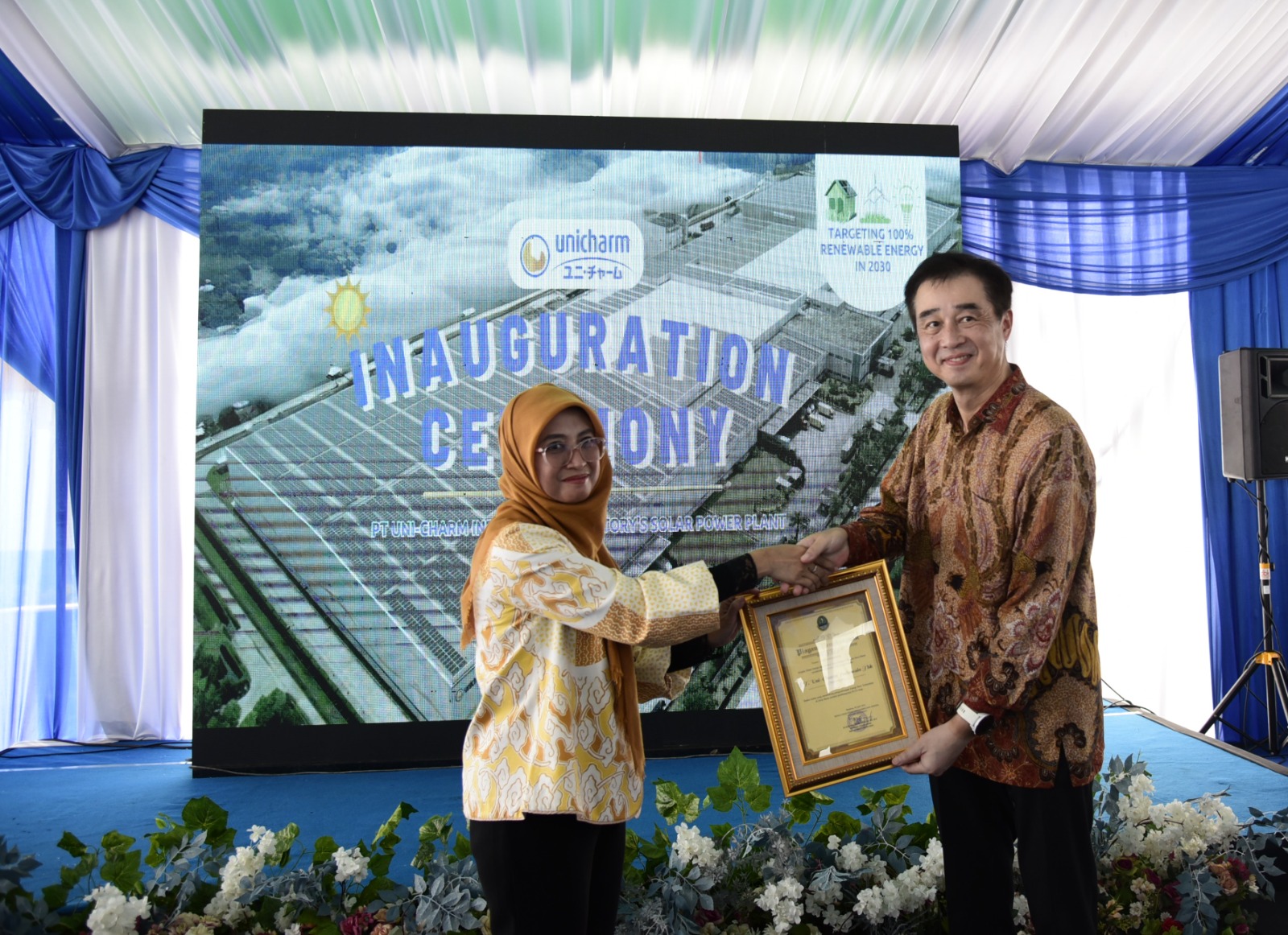  PT Uni-Charm Indonesia Tbk mengumumkan pembelian REC (Renewable Energy Certificate) sebanyak 143 unit dari PLN 