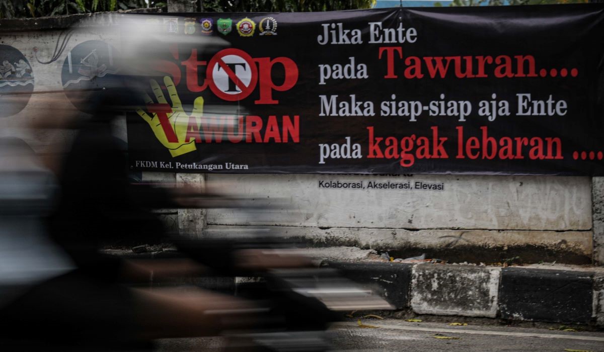 Ilustrasi: Spanduk imbauan tidak tawuran terpasang di Kawasan Petukangan, Jakarta Selatan,