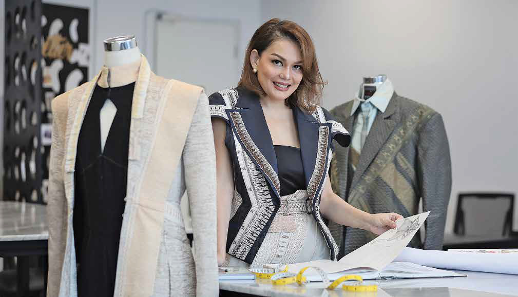 Desainer Tanah Air sekaligus pendiri sekolah mode Istituto Di Moda Burgo Indonesia Jenny Yohana Kansil.