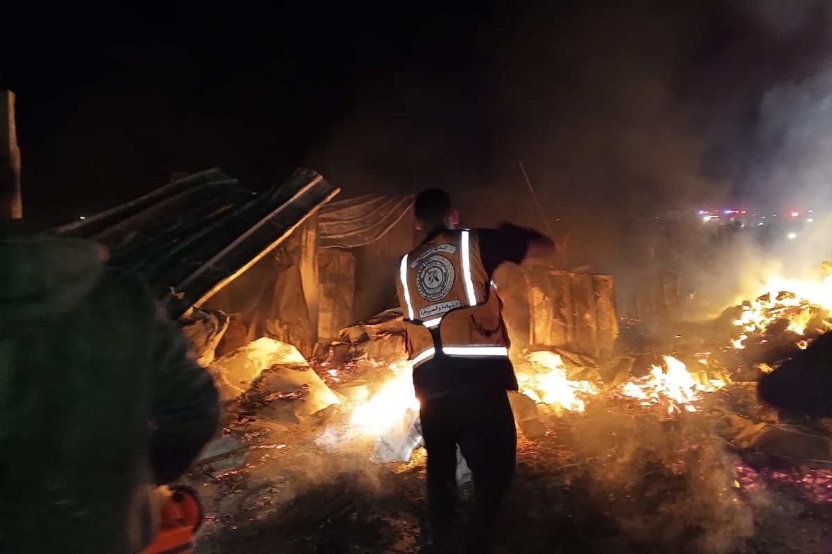 Israel melakukan serangan udara yang menghantam sebuah kamp pengungsian di daerah Tal as-Sultan, Palestina, pada Senin (27/5). 