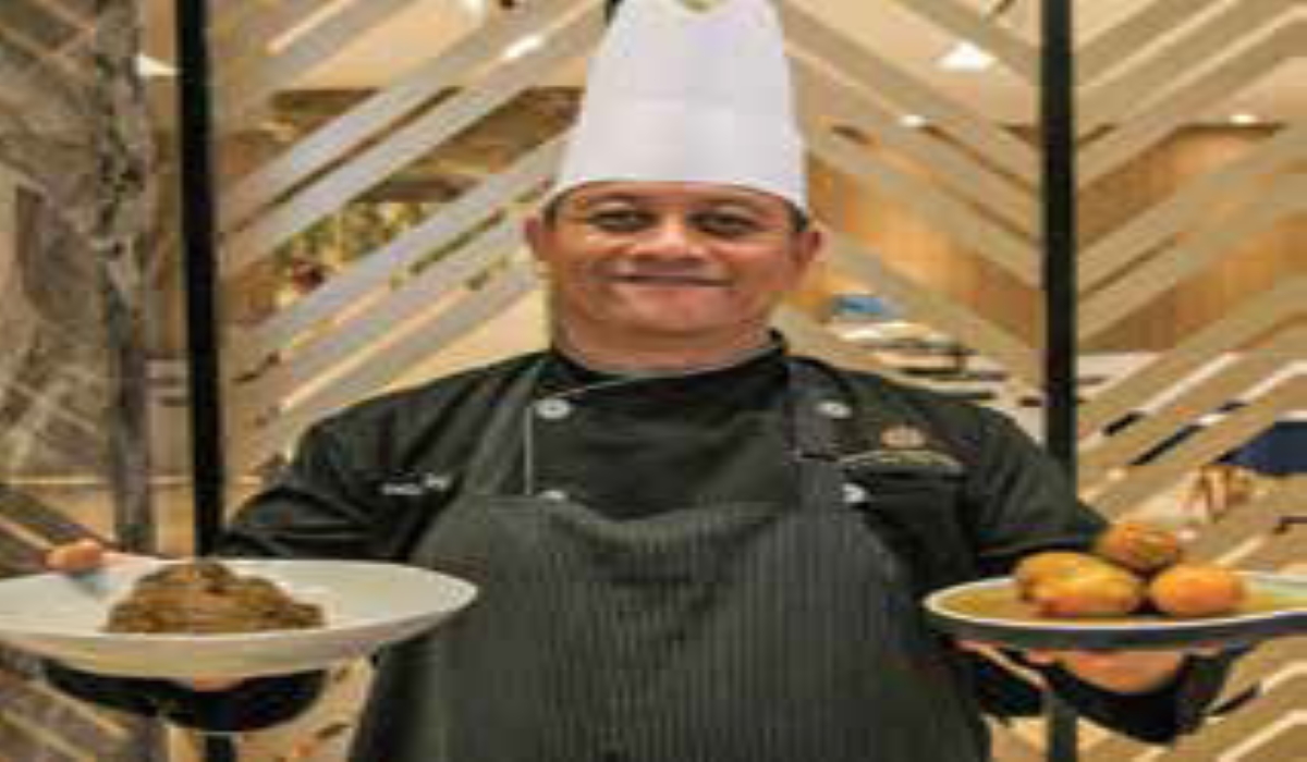 Chef Mieko Yamelsia.