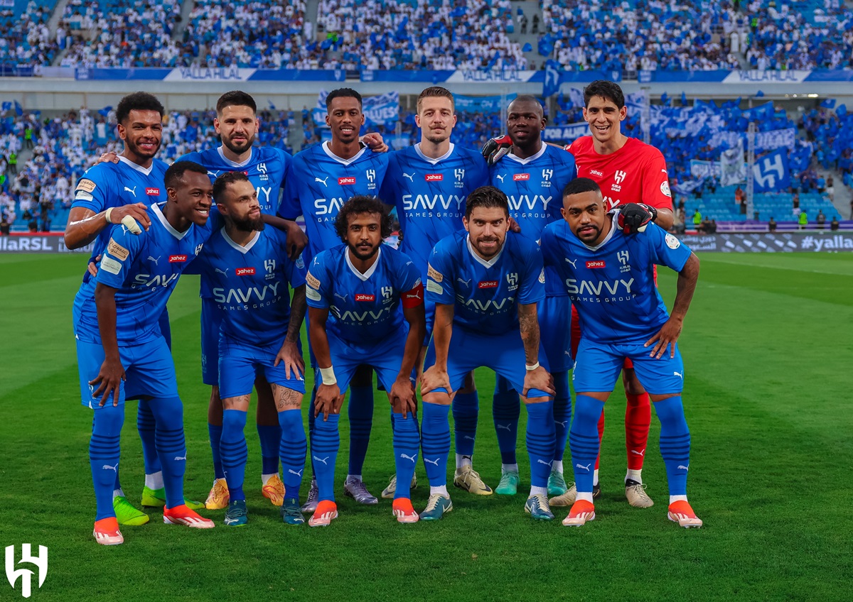 Al Hilal meraih gelar juara Liga Pro Saudi setelah mengalahkan Al Hazm 4-1. 