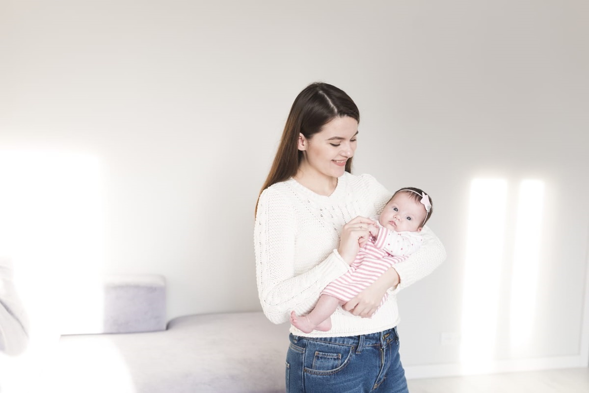 Aplikasi BRImo dari BRI dapat membantu ibu menyelesaikan berbagai tagihan rumah tangga dengan mudah tanpa harus keluar rumah.