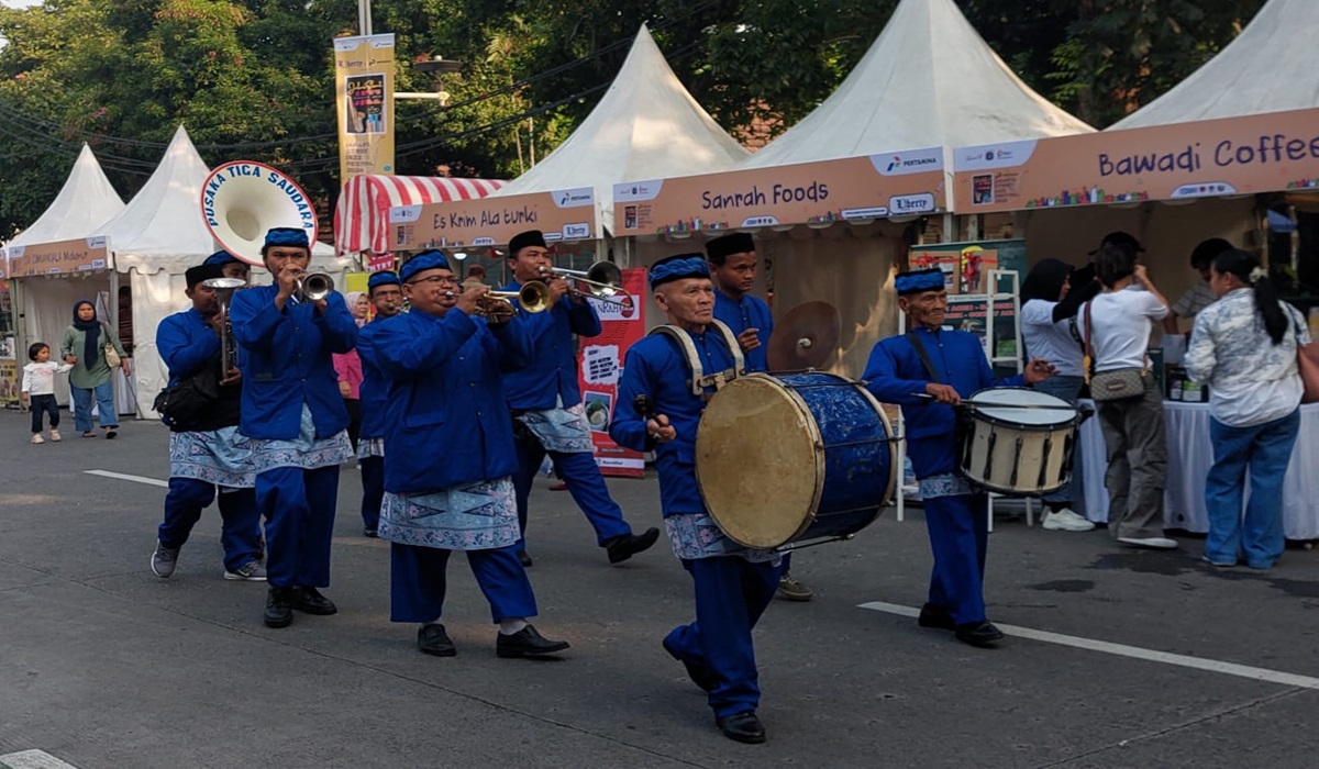 Penampilan tanjidor di Jakarta Street Jazz Festival