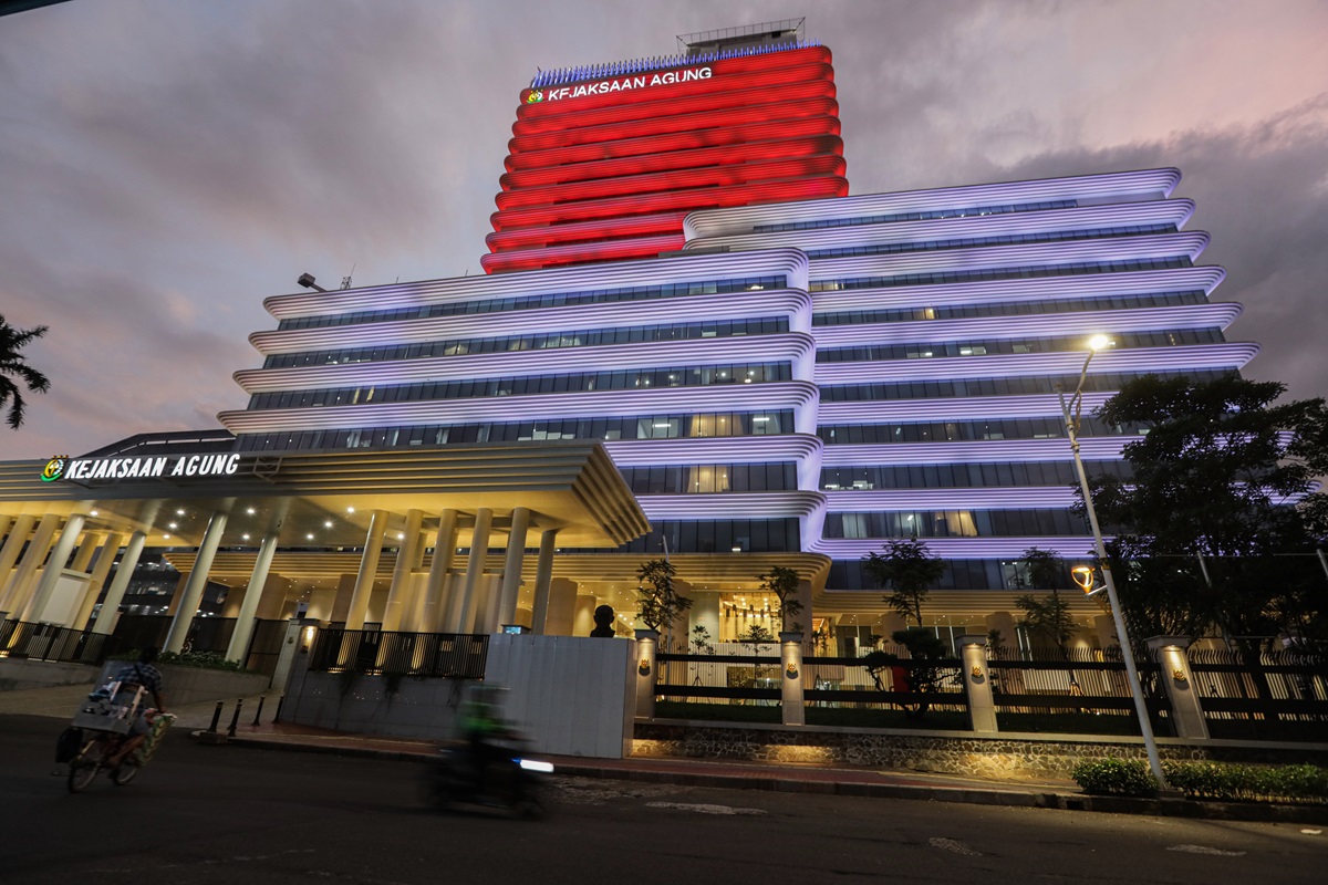 Kejaksaan agung memblokir 66 rekening dan menyita 187 bidang tanah terkait kasus korupsi PT Timah.