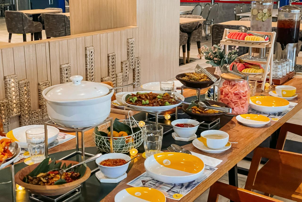 Sajian khas Nusantara di YELLO Hotel Paskal Bandung