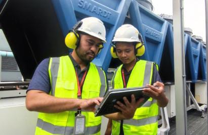 Akses data andal dan cepat membantu perusahaan dalam meningkatkan efisiensi operasional serta berinovasi lebih cepat.