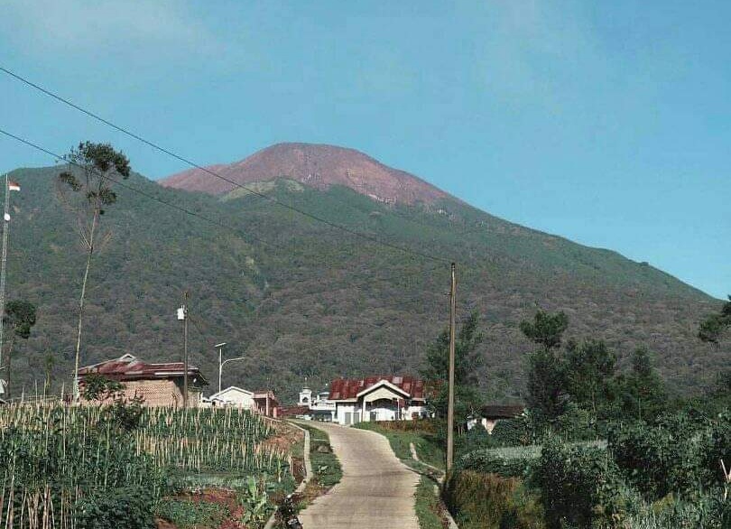 Gunung Slamet .