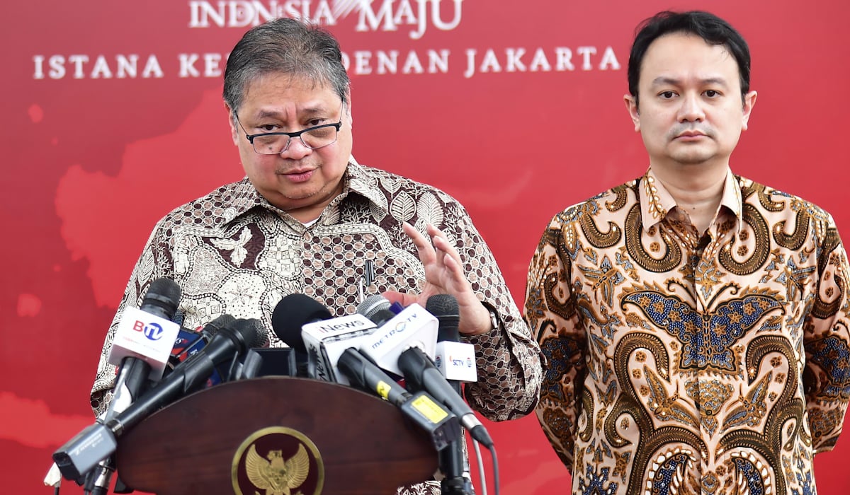 Menteri Koordinator Bidang Perekonomian, Airlangga Hartarto usai menghadiri rapat bersama Presiden Jokowi