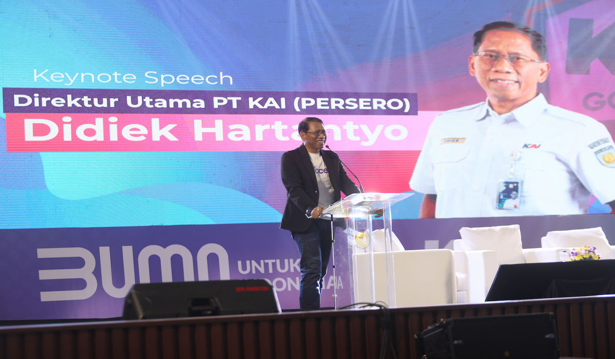 PT KAI Ajak Masyarakat Selalu Naik Kereta Api, Apa Alasannya?