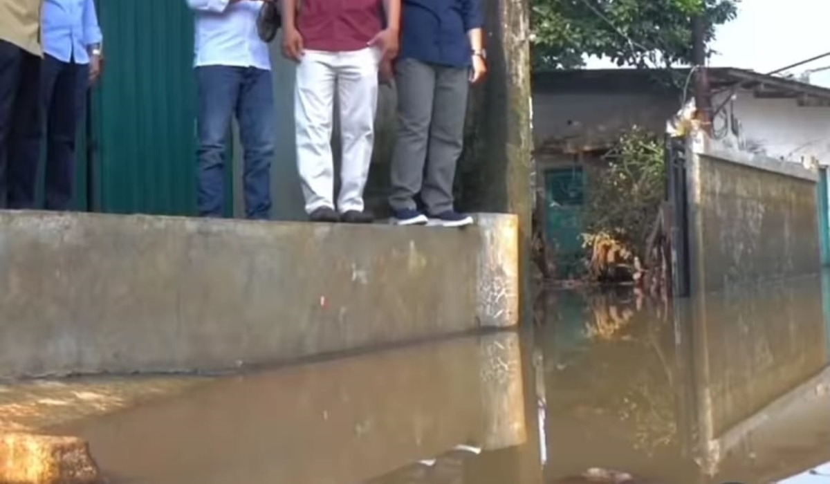 Banjir di kawasan RT 04 RW 08 Kelurahan Cipayung, Kecamatan Cipayung, Kota Depok