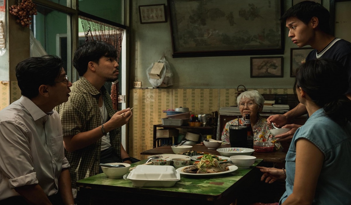 Cuplikan adegan film How To Make Millions Before Grandma Dies