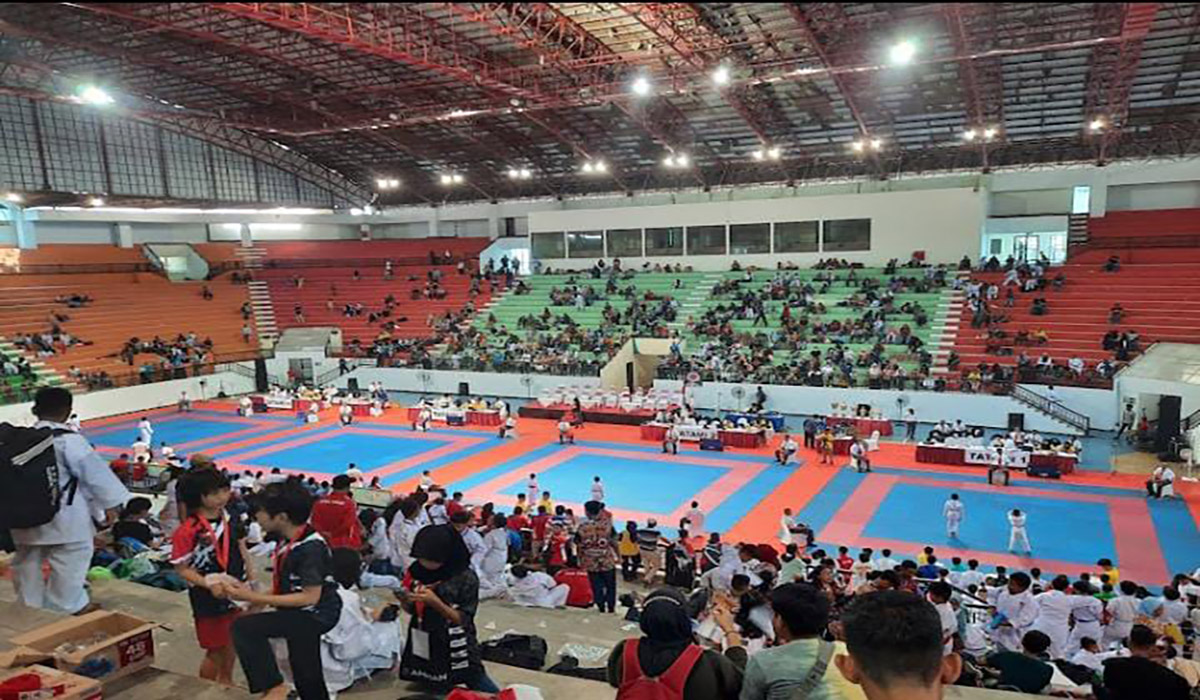 GOR Bung Tomo Surabaya.