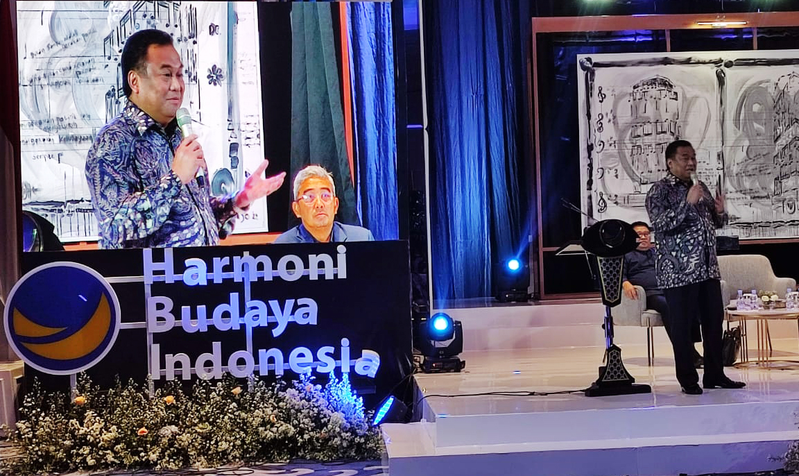  Wakil Ketua DPR RI dari Fraksi Partai NasDem Rachmat Gobel . 