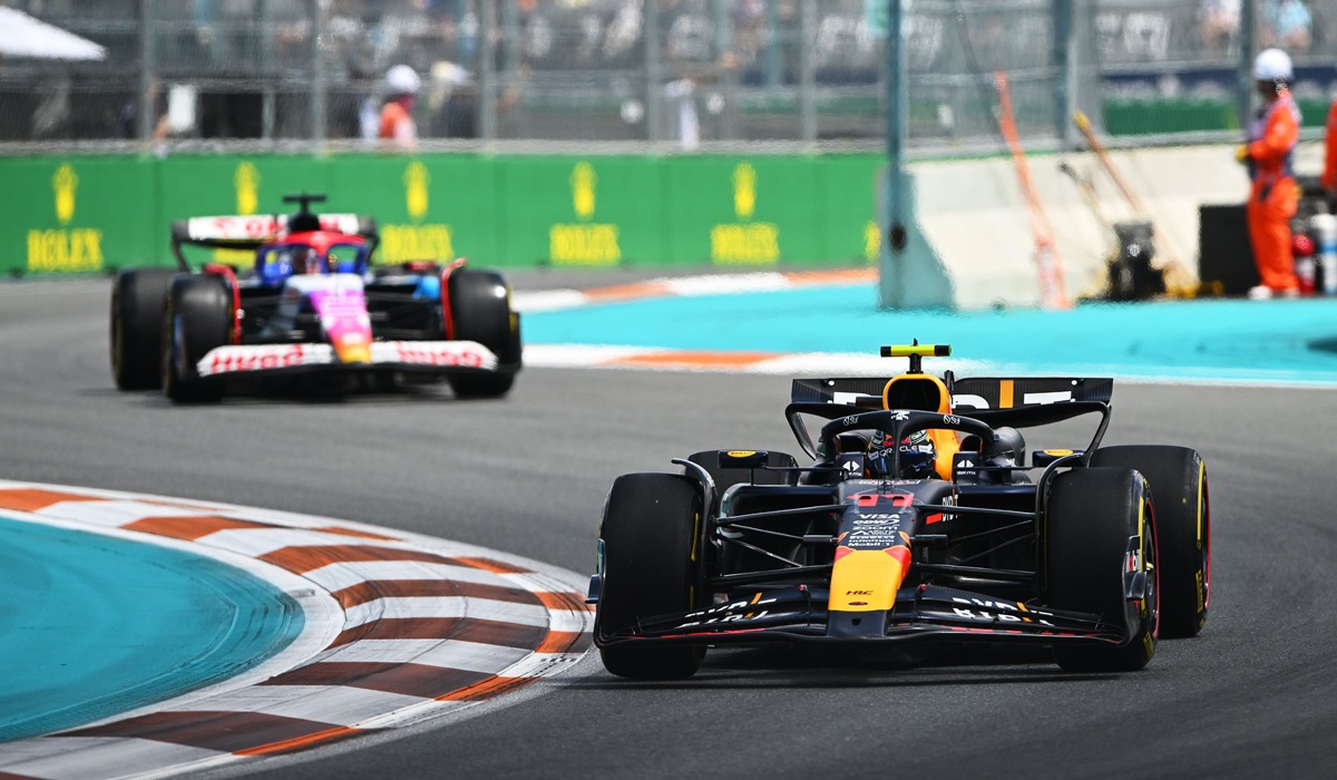 Pembalap Red Bull Max Verstappen saat tampil di sprint race GP Miami.