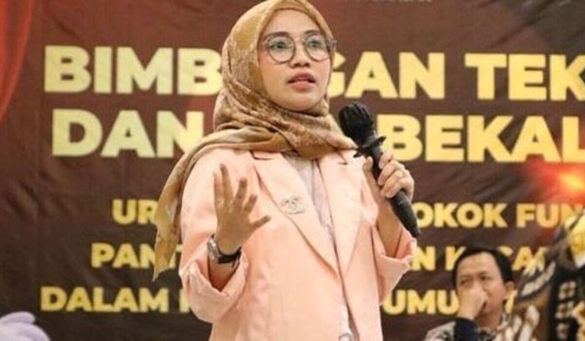 Direktur Eksekutif Democracy and Electoral Empowerment Partnership(DEEP), Neni Nur Hayati.