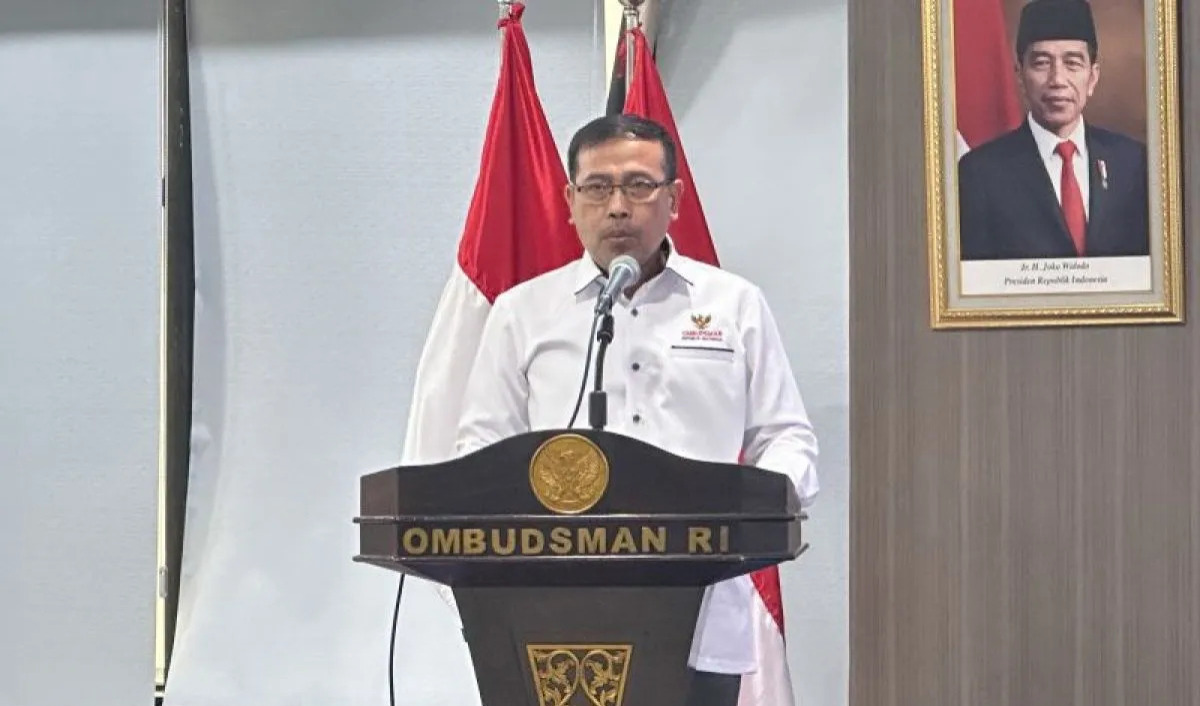 Ketua Ombudsman RI Mokhammad Najih saat memberikan sambutan dalam rapat koordinasi di Kantor Ombudsman RI, Jakarta, Kemarin.