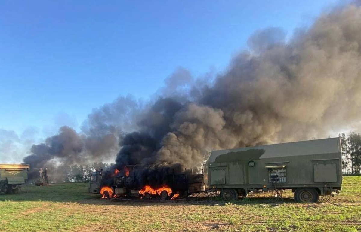 Pasukan Ukraina mengumumkan berhasil menghantam sistem rudal S-300 Rusia di dalam wilayah Rusia