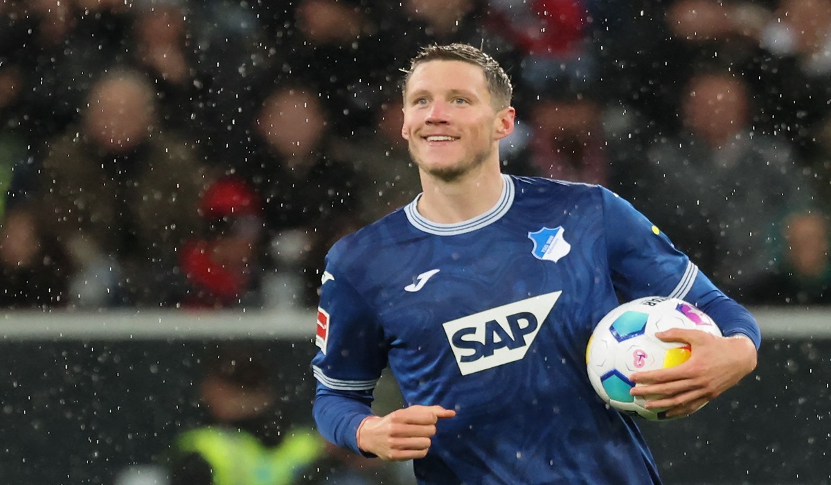 Penyerang Burnley, yang musim lalu bermain di Hoffenheim, Wout Weghorst