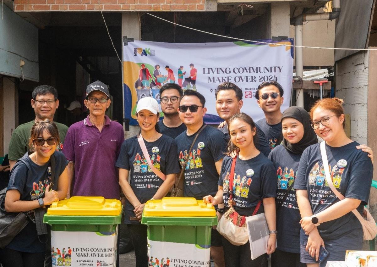 Aksi sosialisasi hidup bersih digelar di Petamburan 1, Jakarta Pusat.