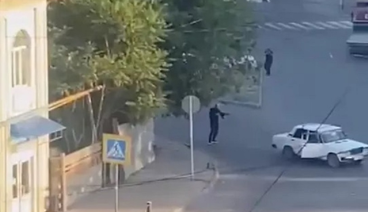 Serangan di Dagestan, Rusia, menargetkan polisi, gereja, dan sinagoga, mengakibatkan banyak korban tewas.