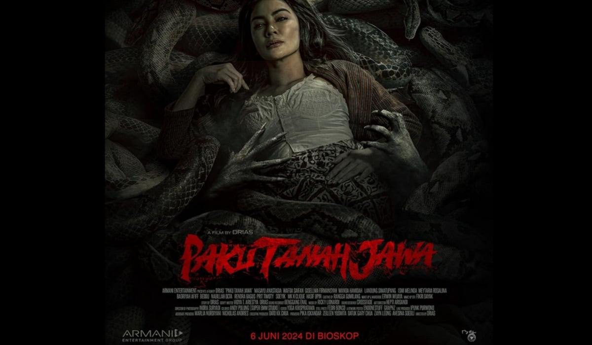 Poster film horor Paku Tanah Jawa.