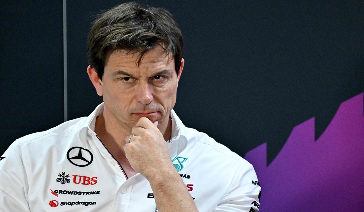 Direktur Tim Mercedes Toto Wolff 