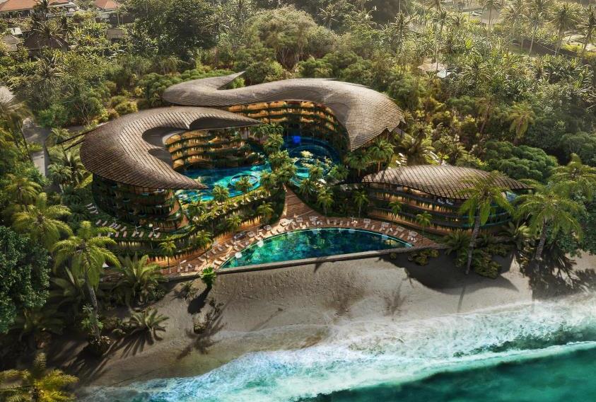 Penanaman pohon pinang di Pantai Seseh.