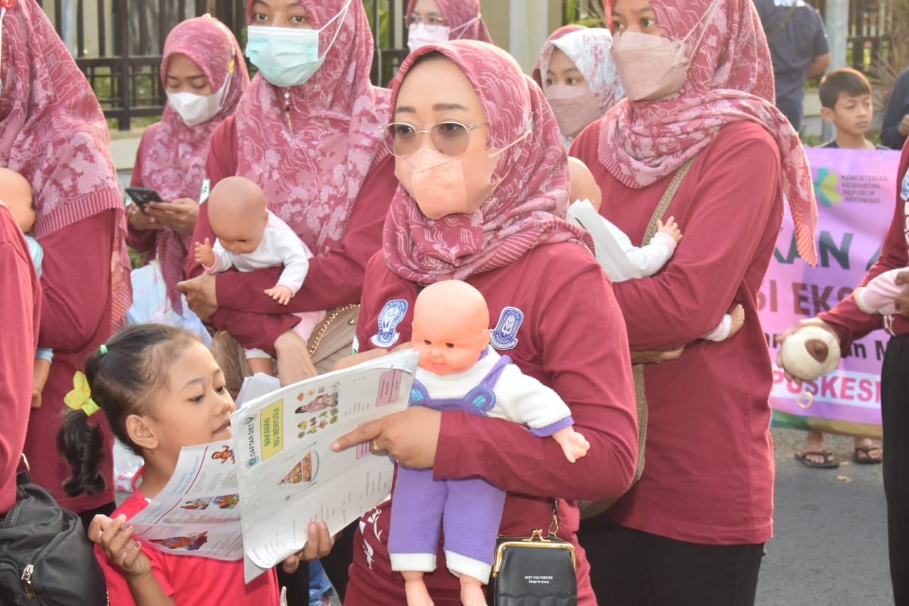 Pemerintah Kabupaten Lamongan mengelar kampanye ASI Eksklusif Megilan, di Alun-alun Lamongan, Minggu (7/8/2022)