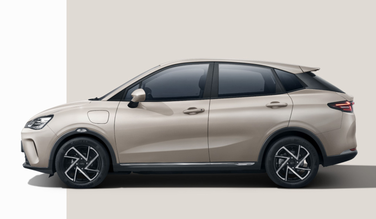 Membedah Fitur Pintar pada Mobil Listrik NETA V-II