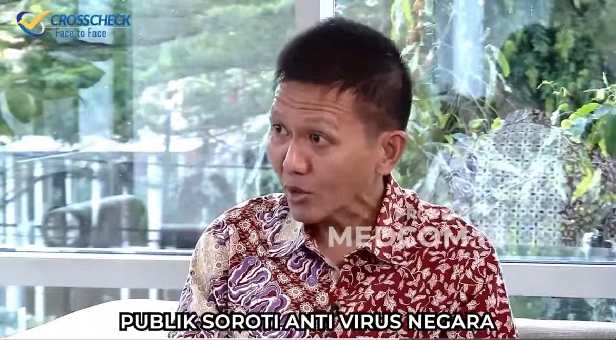 Pakar IT Alfons Tanujaya menyarankan agar negara memiliki sistem cadangan berkas digital tiga lapis untuk menghindari hilangnya data penting