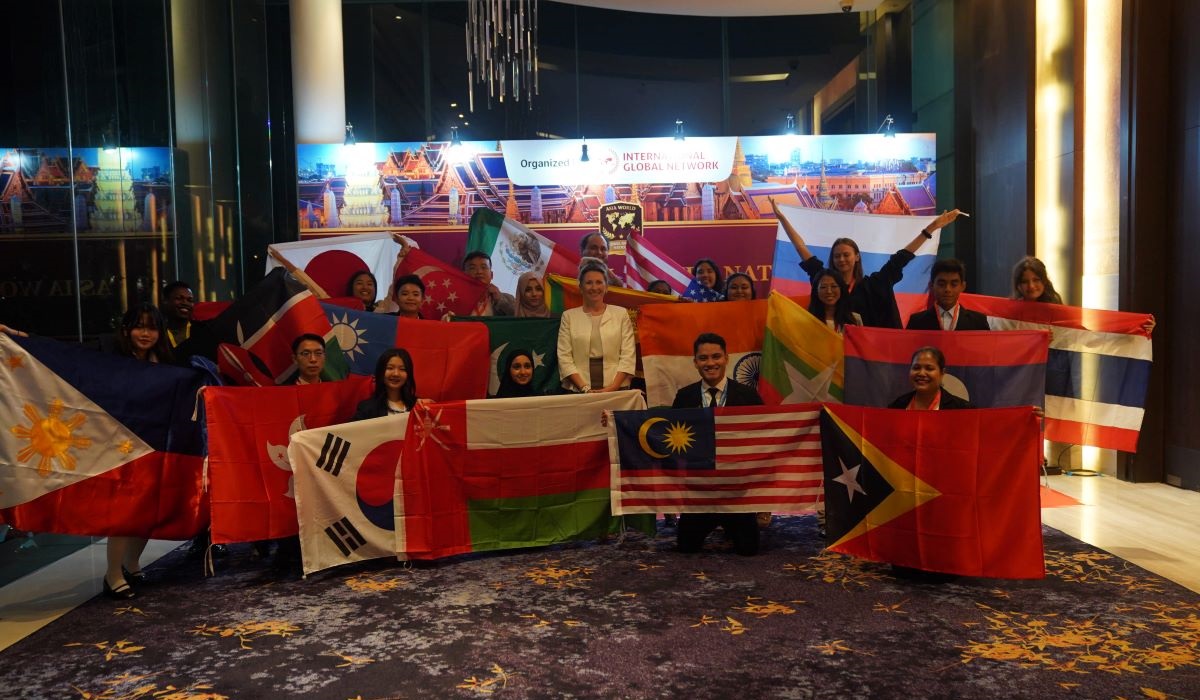 Asia World Model United Nations (AWMUN) akan kembali hadir dengan edisi ke-8 yang akan diselenggarakan di Bali pada 12-15 Juli 2024.