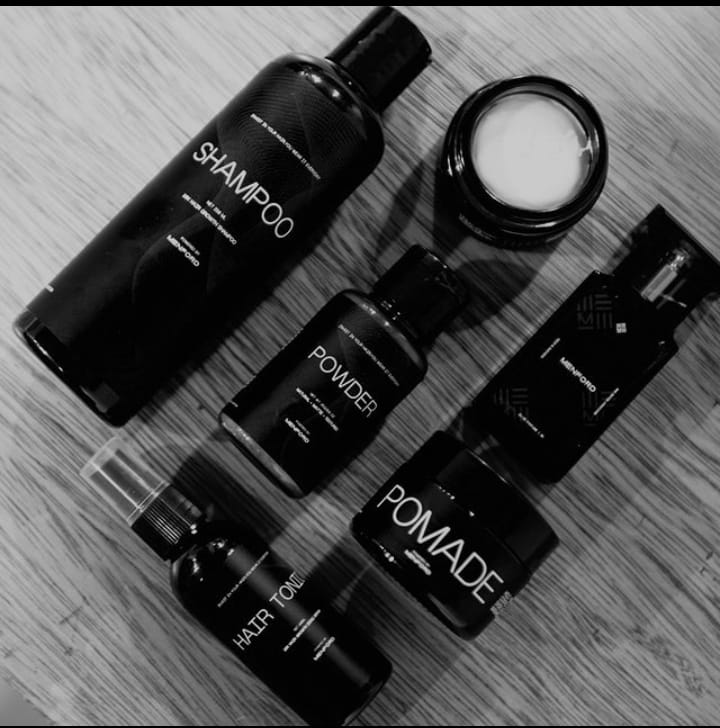 Sejumlah produk untuk gaya rambut pria dari barbershopindonesia.id.