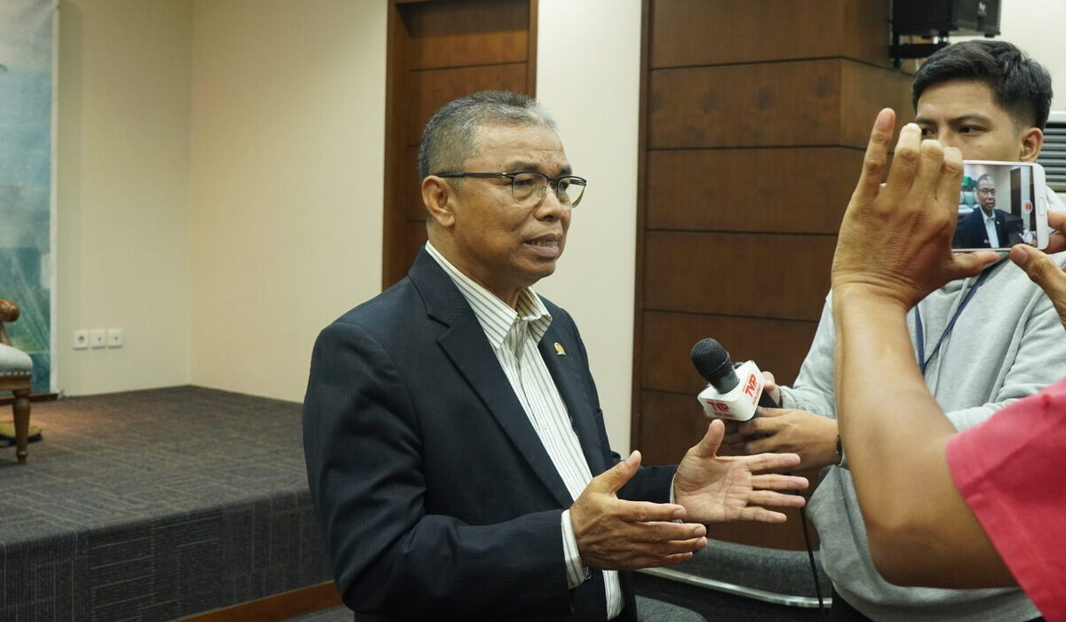 ANGGOTA DPR RI Fraksi PKS Hermanto.