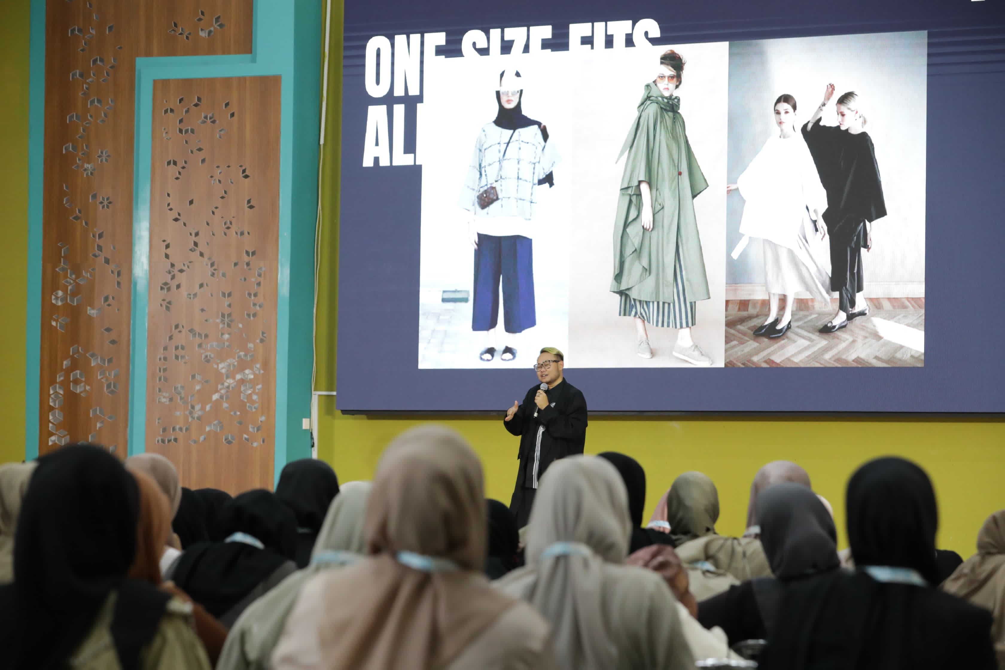 Sebanyak 500 peserta dari berbagai daerah di Aceh ikuti pelatihan fashion designer dari AMANAH