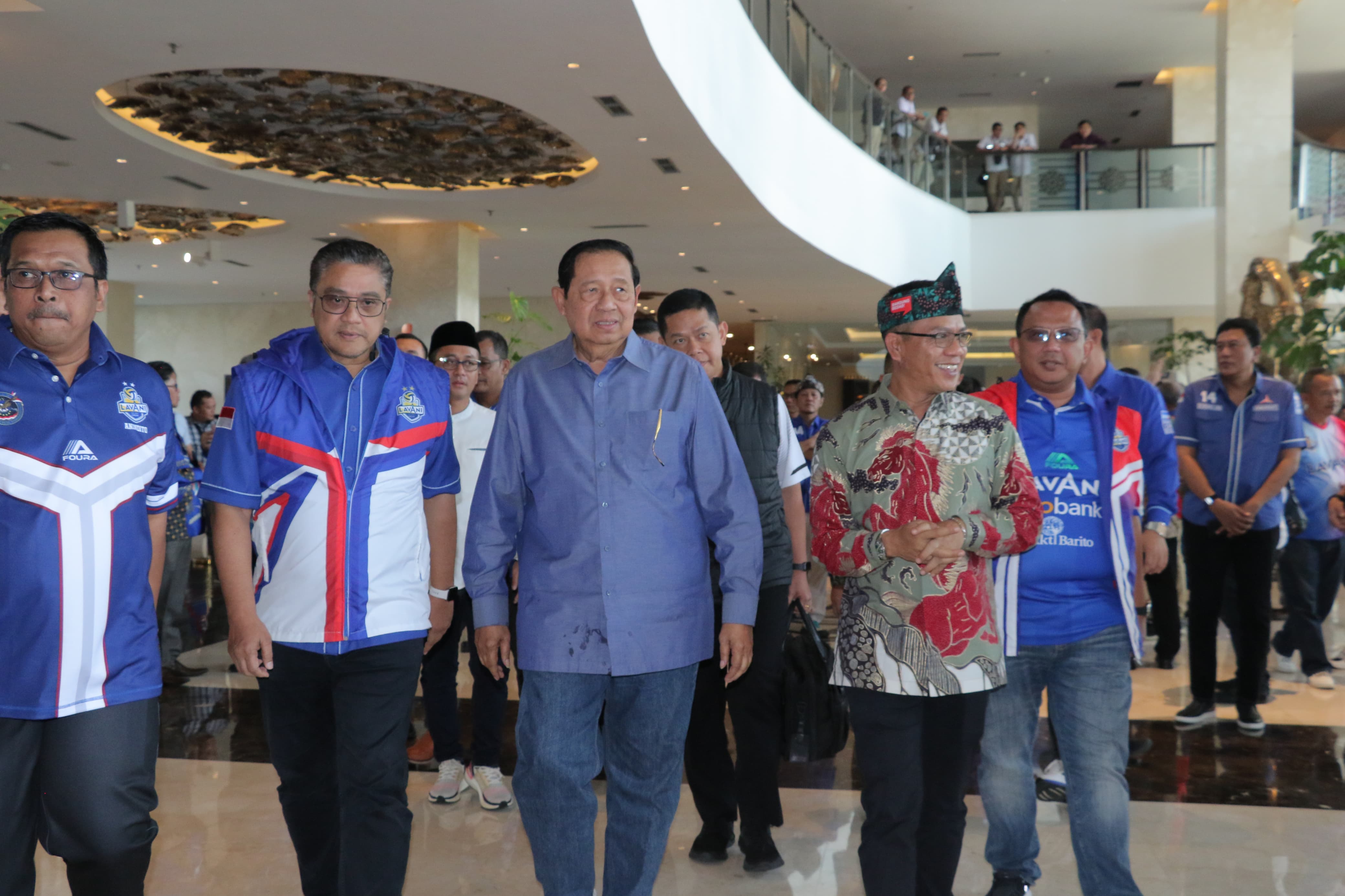 Petahana Bupati Bandung Dadang Supriatna bersama Ketua Majelis Tinggi Partai Demokrat Susilo Bambang Yudhoyono