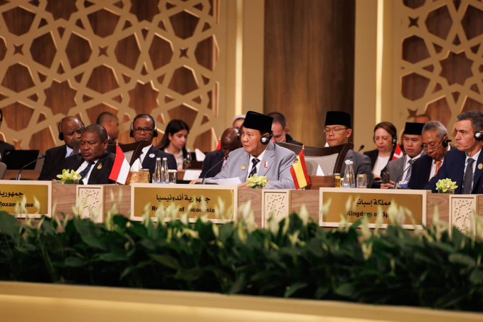 Menteri Pertahanan Prabowo Subianto pada acara konferensi tingkat tinggi (KTT) di Amman, Yordania, Selasa (11/6).