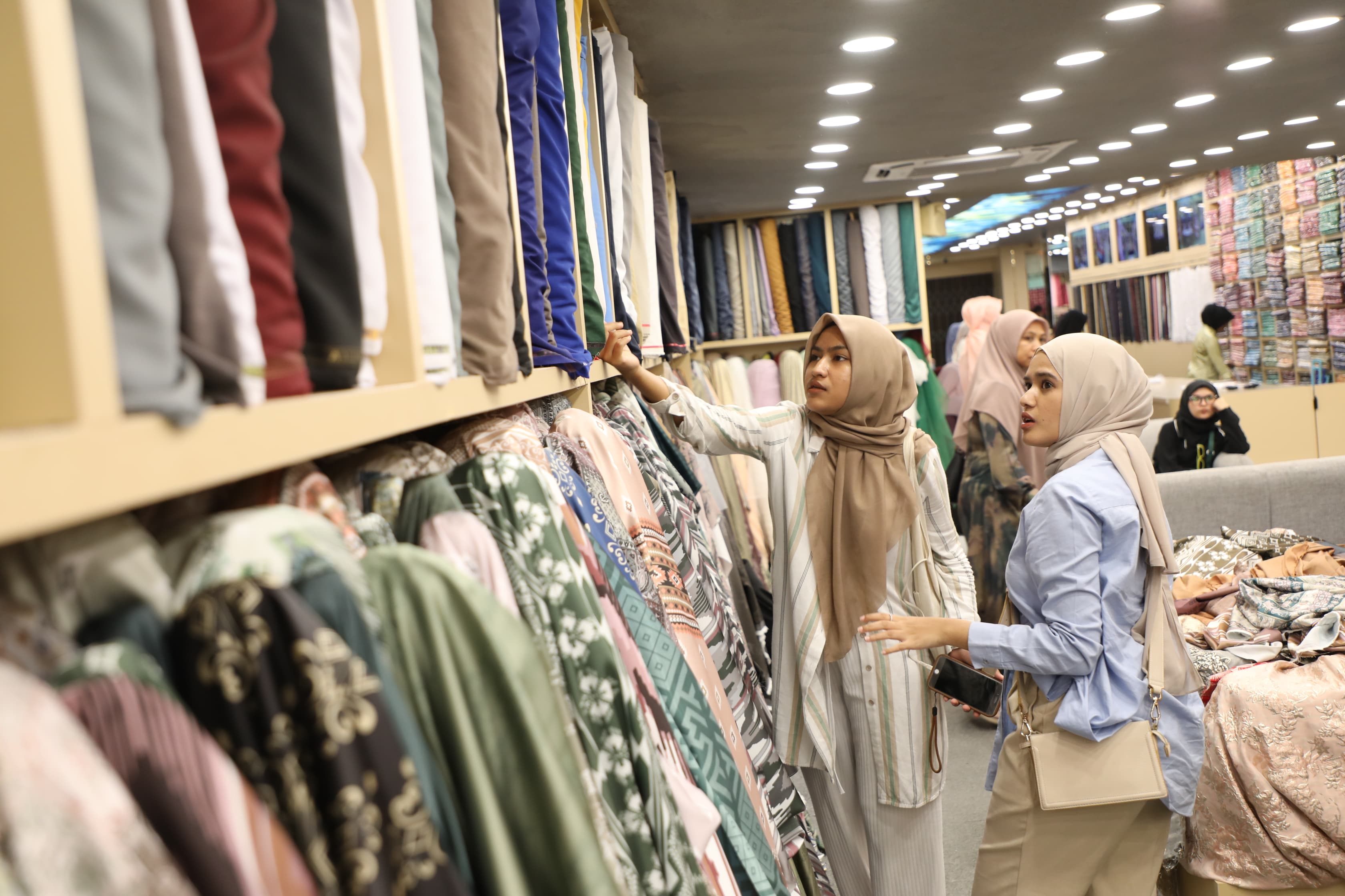  Industri Busana Muslim Nusantara Berkembang di Kalangan Pemuda Aceh