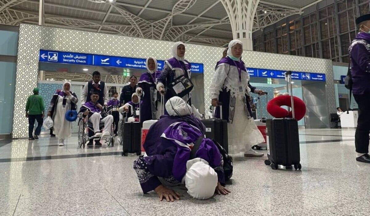 Kepulangan Jemaah Haji Kloter 5 Makassar yang Pesawatnya Sempat Terbakar Disambut Hangat