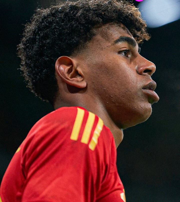 Lamine Yamal, pemain termuda Spanyol